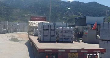 合肥 芝麻白仿形路沿石，直形路沿石