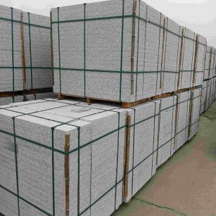 合肥 白麻花岗岩石材荔枝面地铺石（300*600*50）