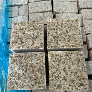 合肥 黄金麻花岗岩自然面小方块，弹石，马蹄石等