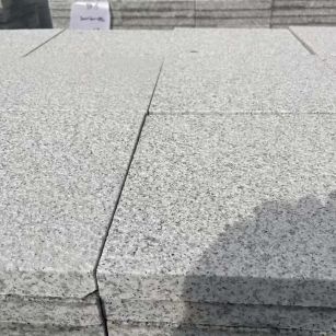 合肥 白麻花岗岩石材推荐 荔枝面地铺石