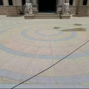 合肥 黄金麻芝麻灰花岗岩石材地铺拼接效果