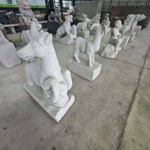 合肥 芝麻白花岗岩造型立体雕刻——十二生肖