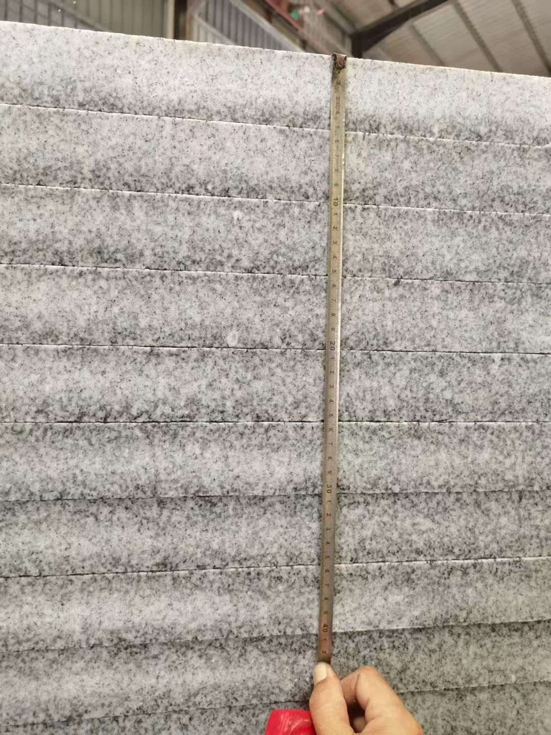 合肥 芝麻白火烧成品厚薄均匀，B料价格接近A料质量