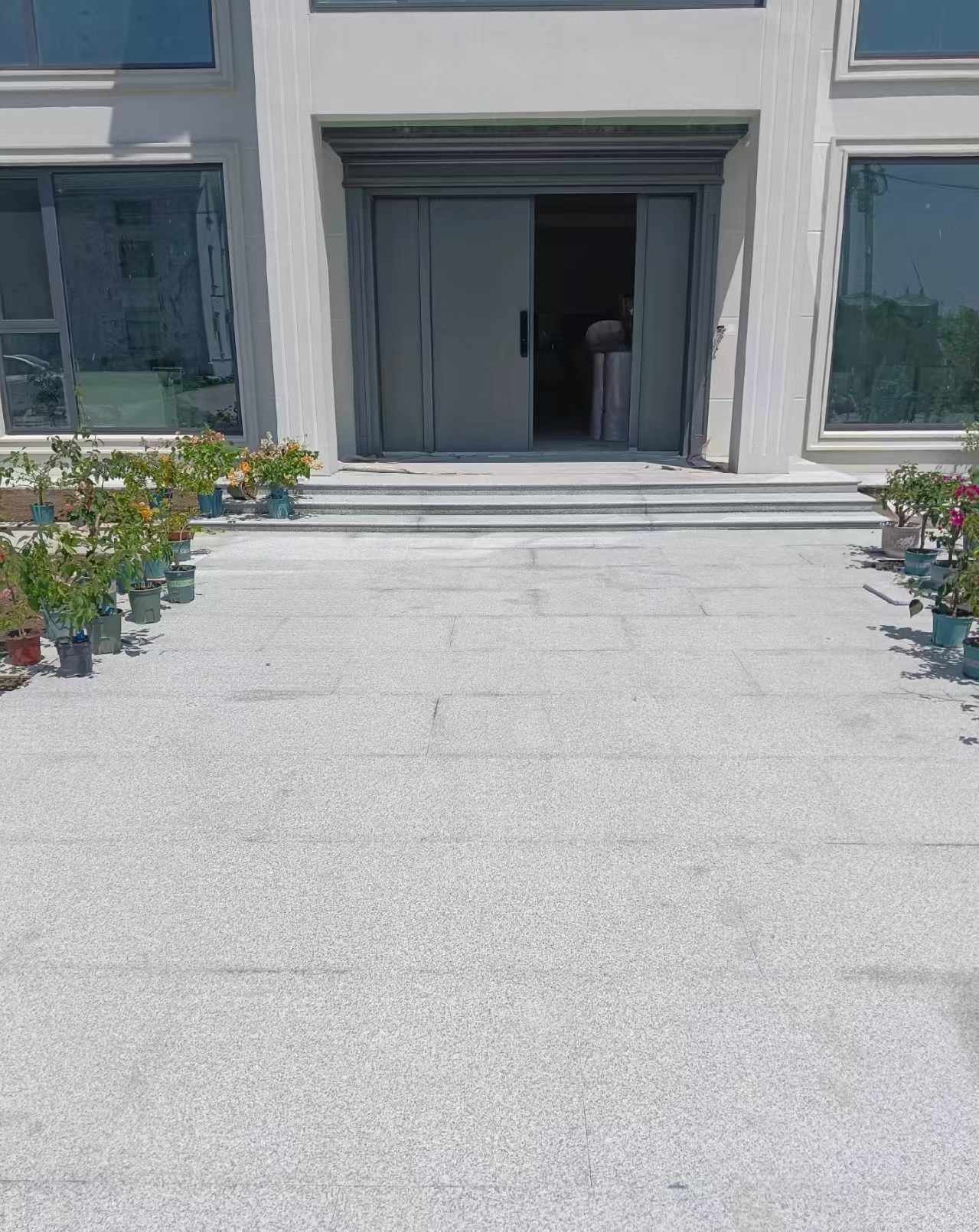 合肥 芝麻白花岗岩地铺石地面铺装