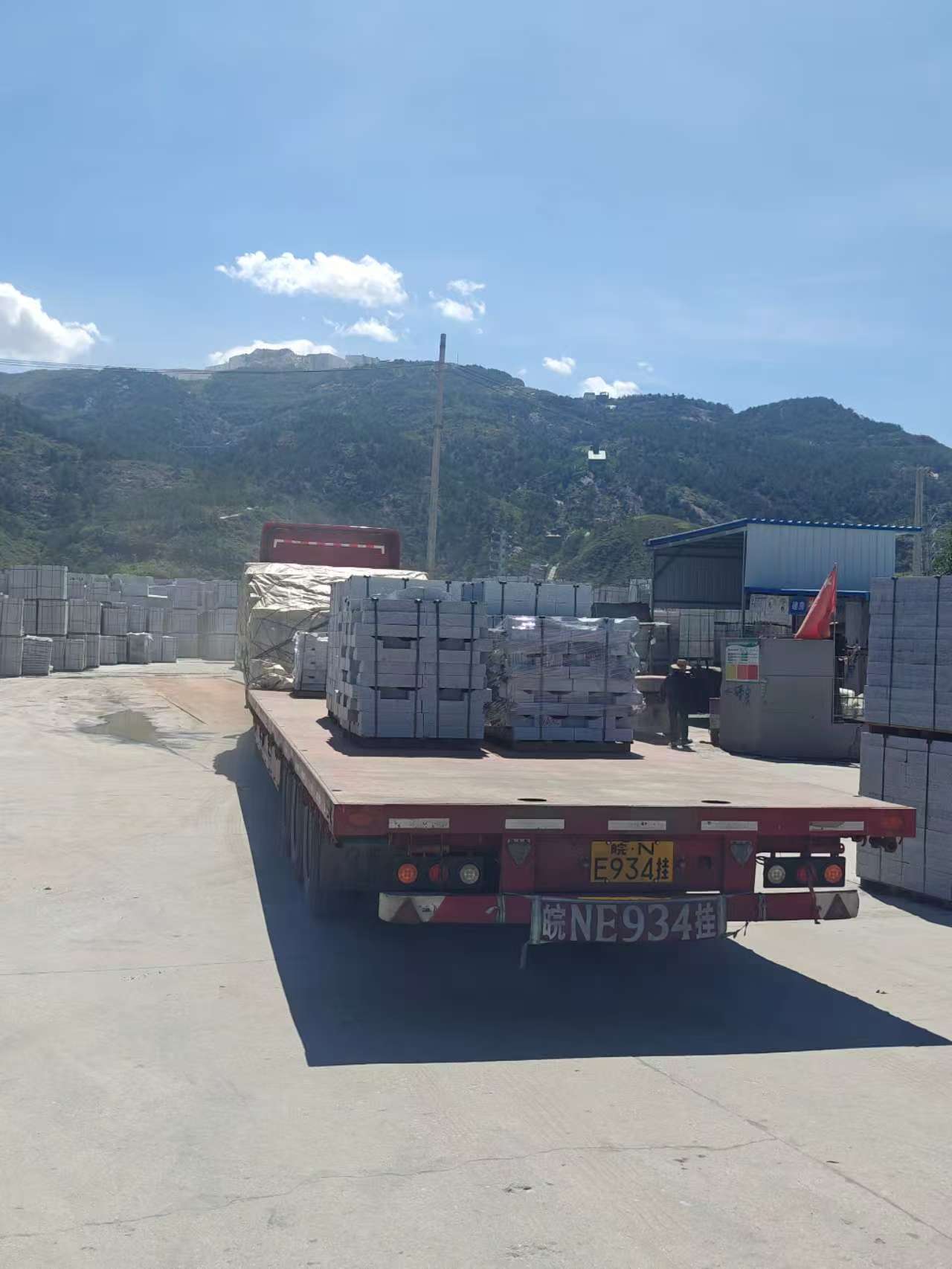 合肥 芝麻白仿形路沿石，直形路沿石