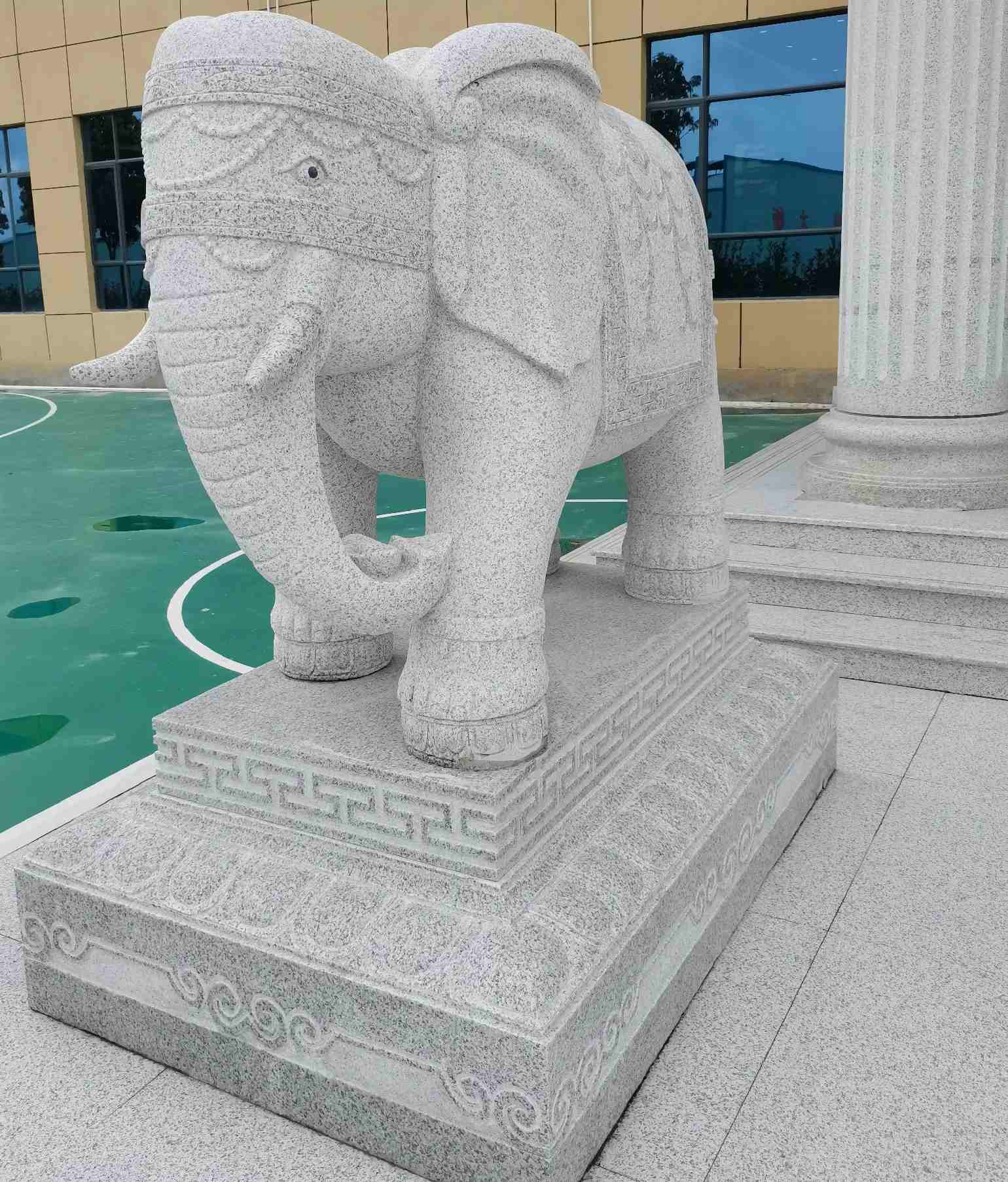 合肥 白麻花岗岩动物异形石雕-大象