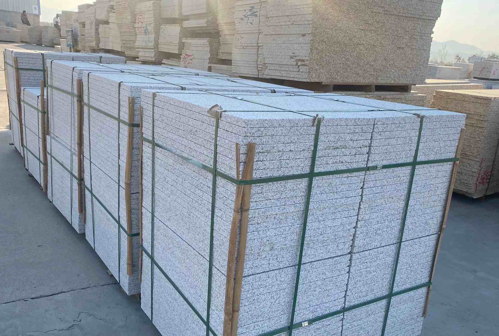 合肥 白麻花岗岩荔枝面地铺石