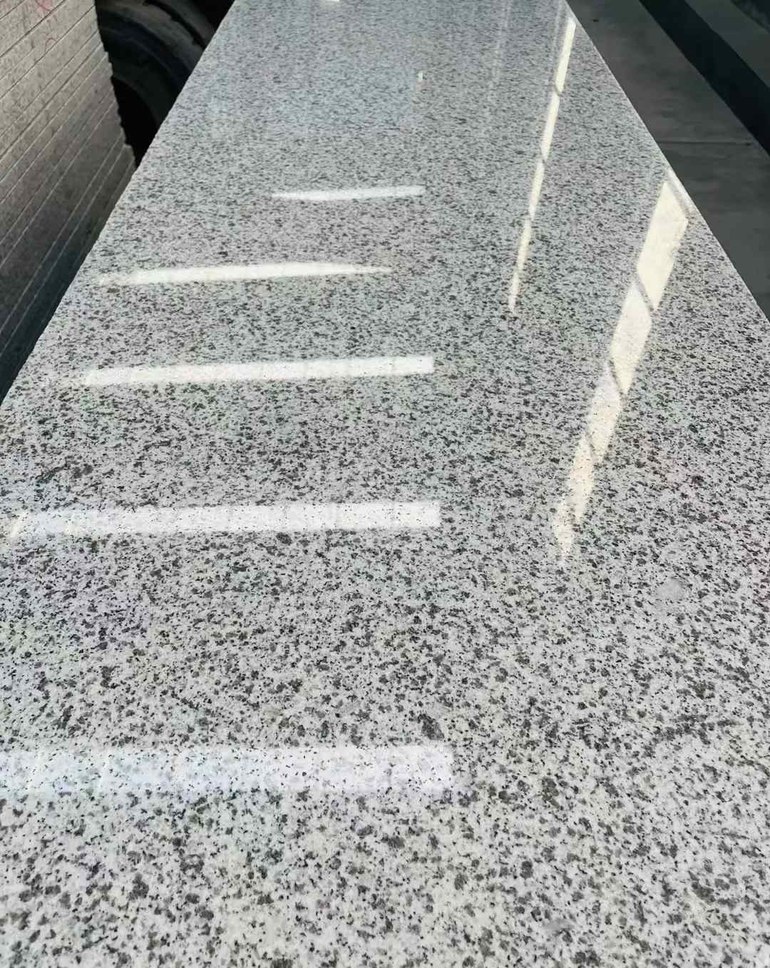 合肥 白麻花岗岩光面毛板