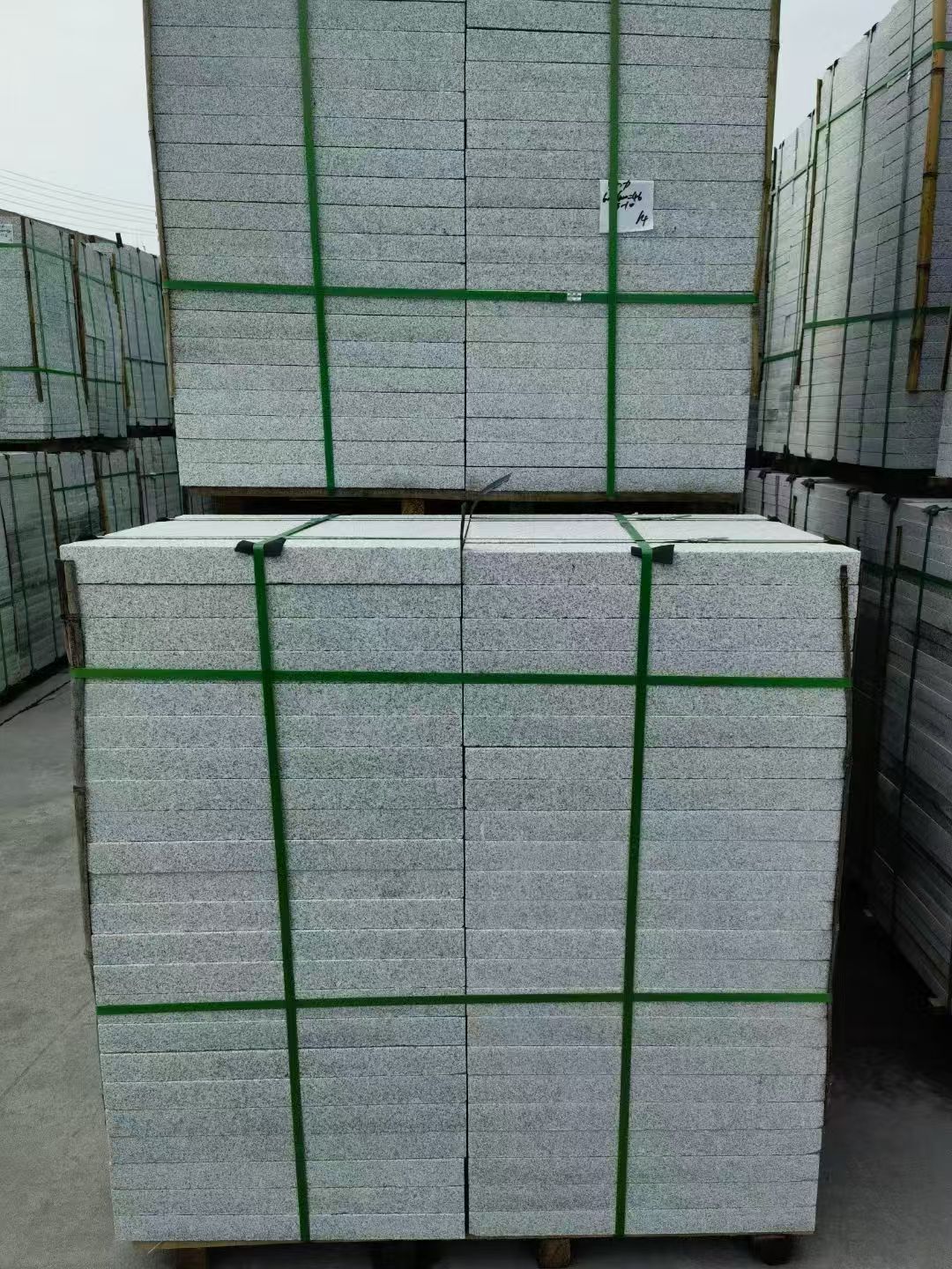 合肥 芝麻白火烧，园林广场市政工程地铺石，1.8~5.0厚均有现货