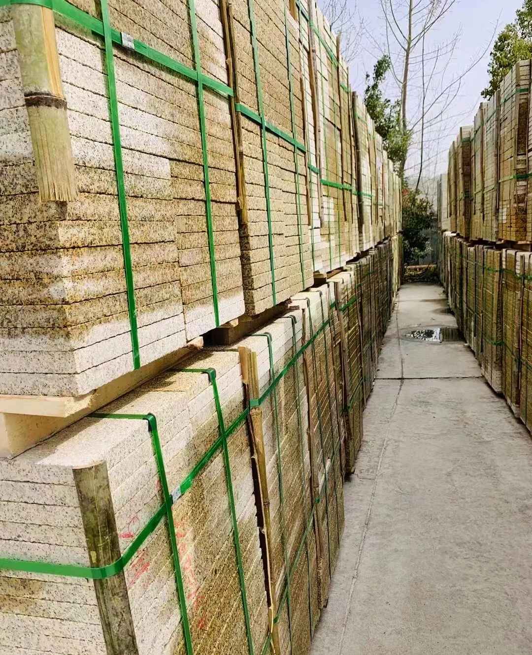 合肥 黄金麻花岗岩荔枝面地铺石