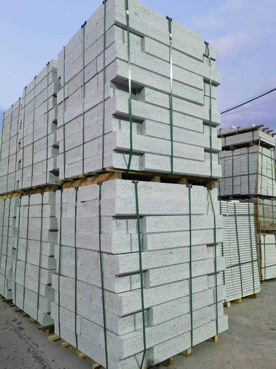 合肥 芝麻白花岗岩路沿石，路缘石，路肩石，道牙，立缘石，马路牙子，街沿石，侧石等