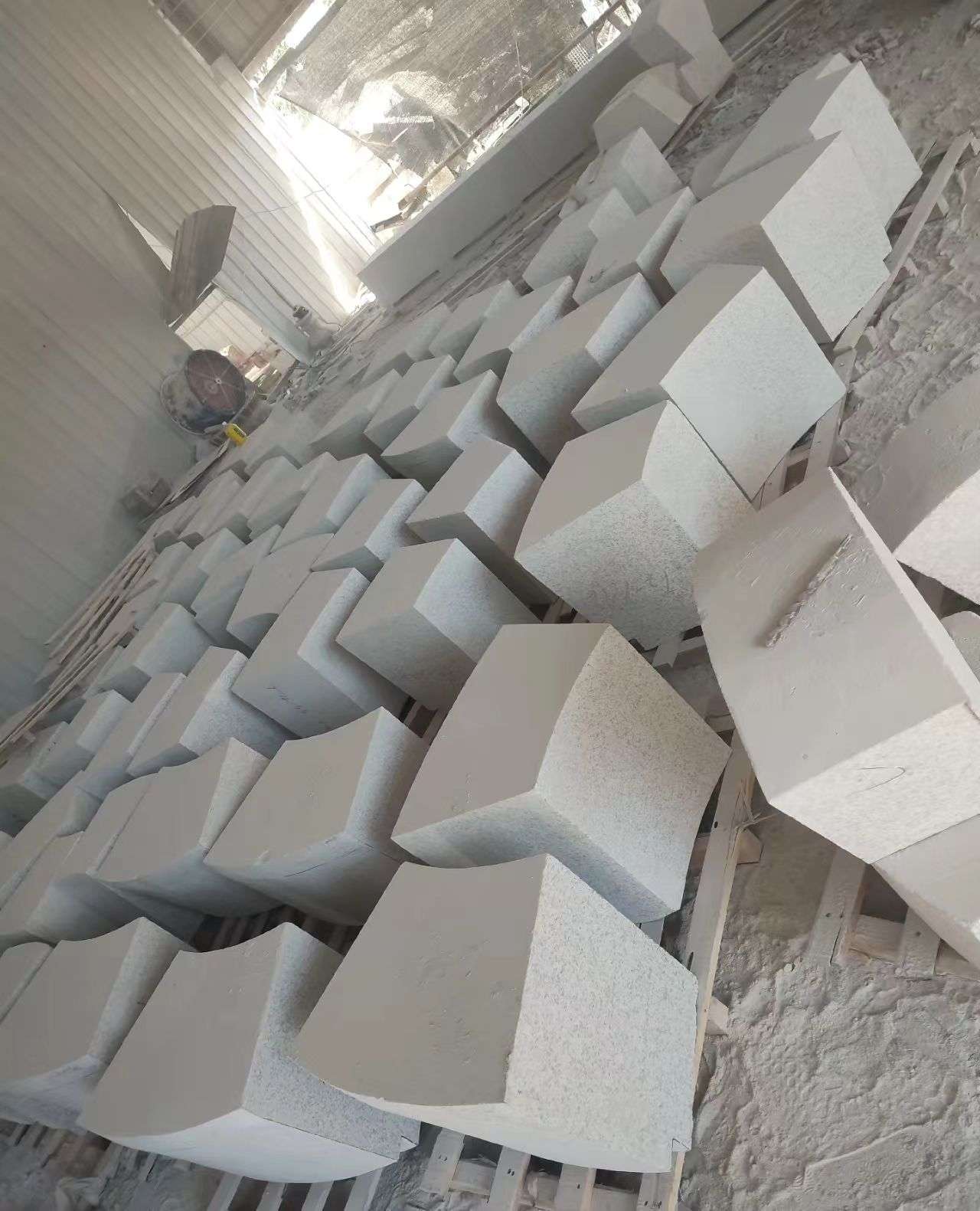 合肥 白麻花岗岩异形坐凳