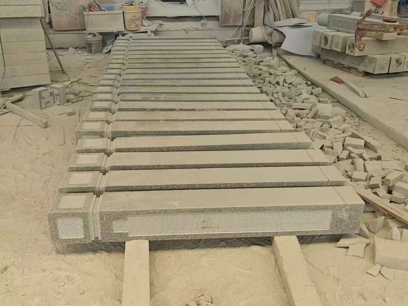 合肥 芝麻白异形加工雕刻-栏杆大柱，方柱