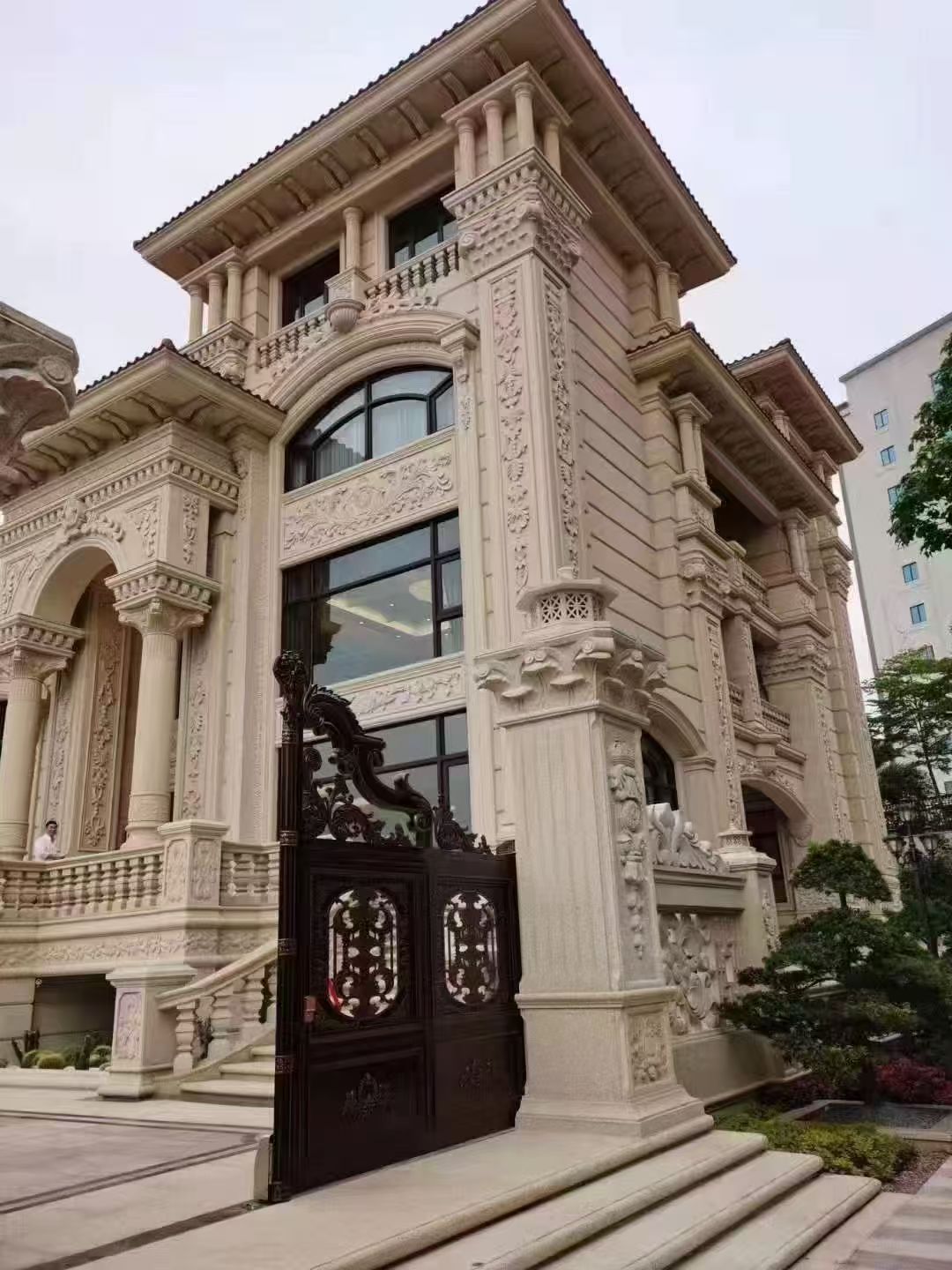 合肥 黄金麻花岗岩别墅外墙干挂效果展示