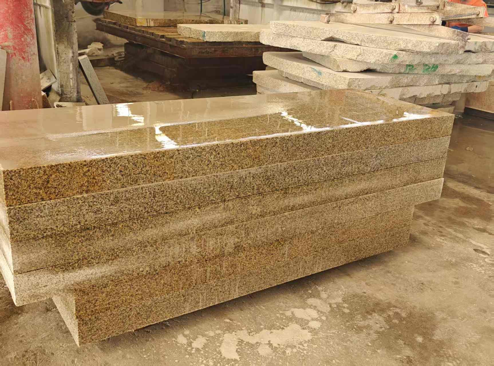 合肥 黄金麻栏杆料半成品加工中